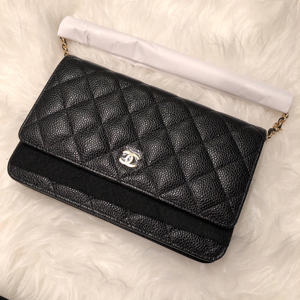 🌟SOLD🌟Chanel Wallet on Chain Black Caviar GHW